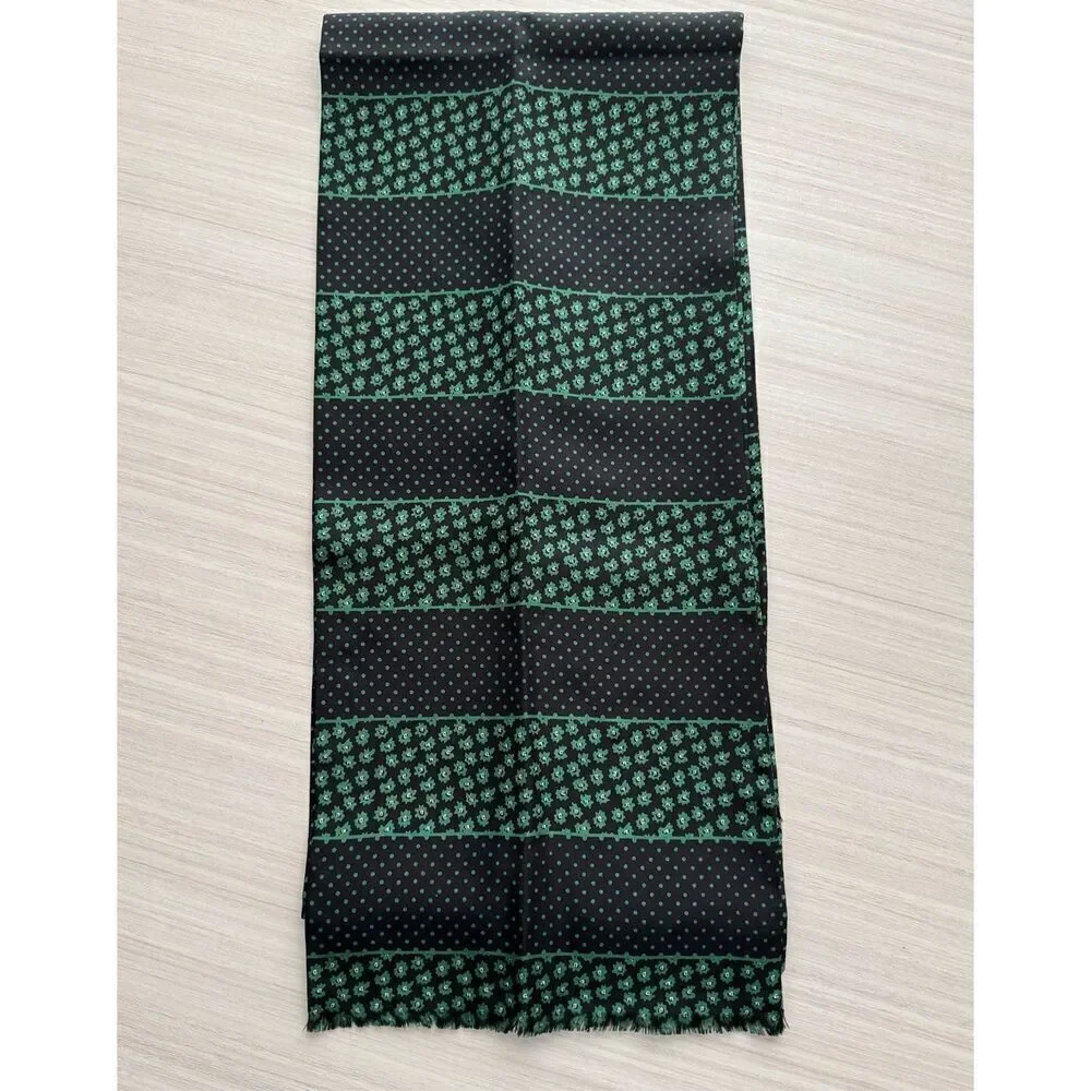 Men’s Black/Green Lightweight Scarf